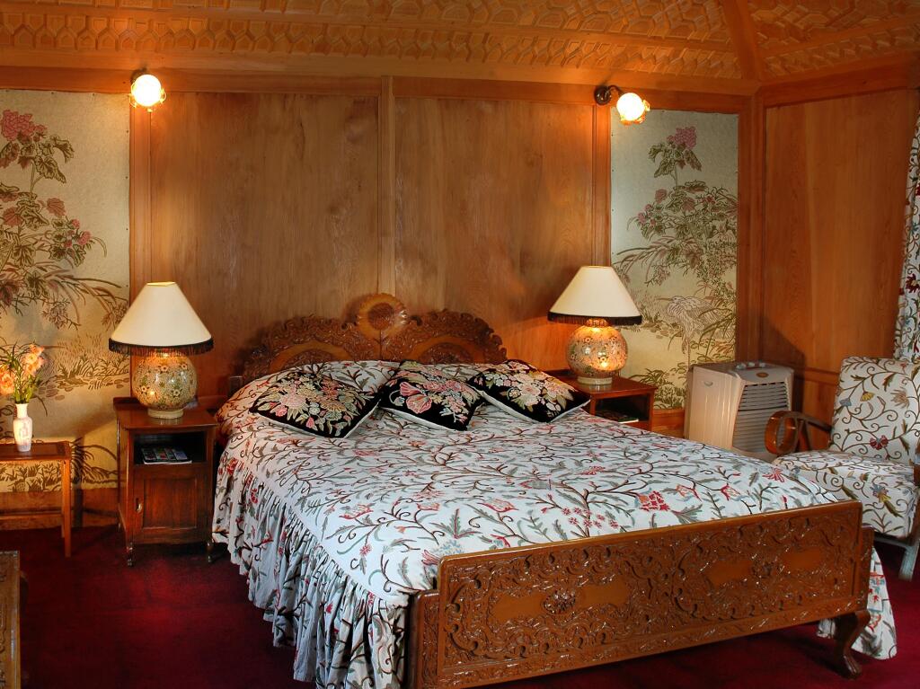 WelcomHeritage Gurkha Houseboats — фото 1
