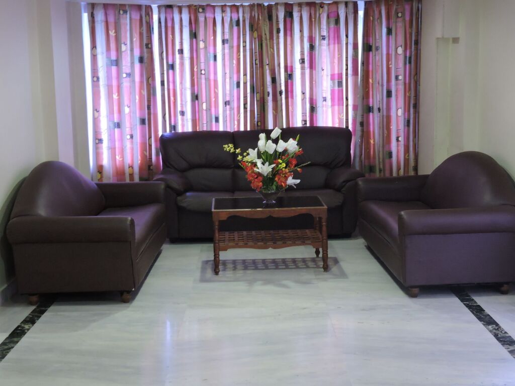 Тирупати: Hotel PLR Grand