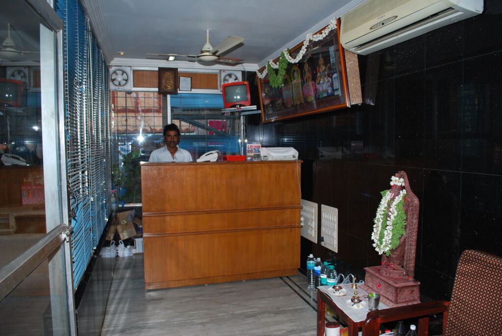 Тирупати: Sri Sai Residency