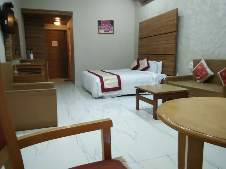 Катра: Hotel Asia Vaishno Devi