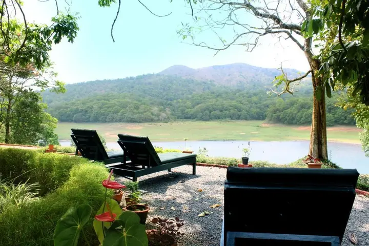 Куттикканам: KTDC Lake Palace Thekkady