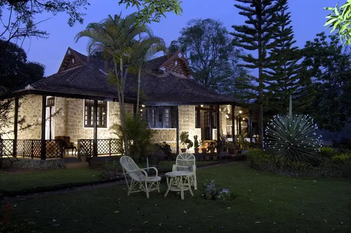 Куттикканам: KTDC Lake Palace Thekkady