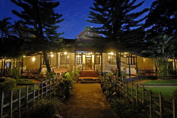 Куттикканам: KTDC Lake Palace Thekkady