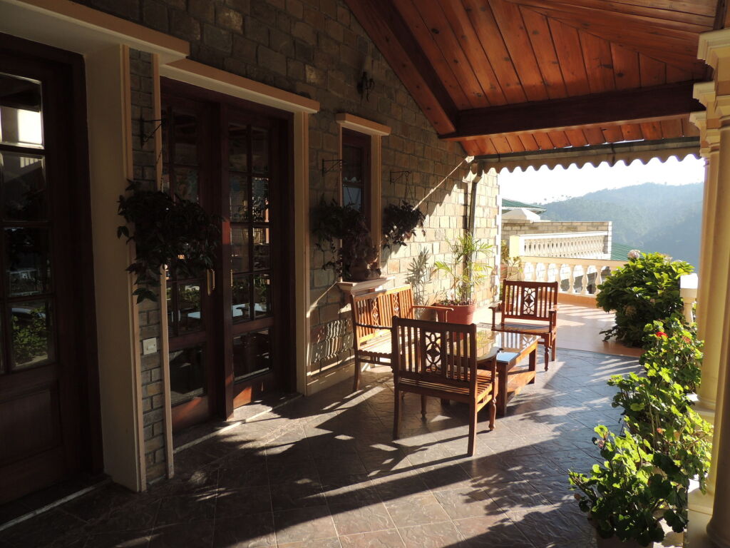 Сукха: WelcomHeritage Windsor Lodge
