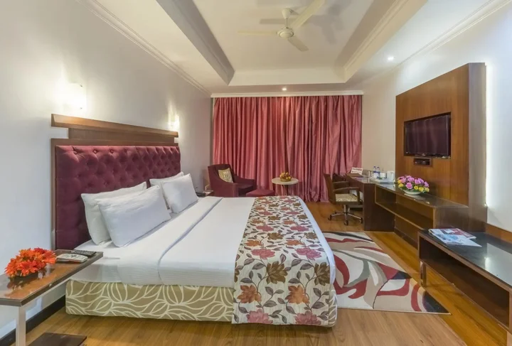 Бхубанешвар: The Hhi Bhubaneswar