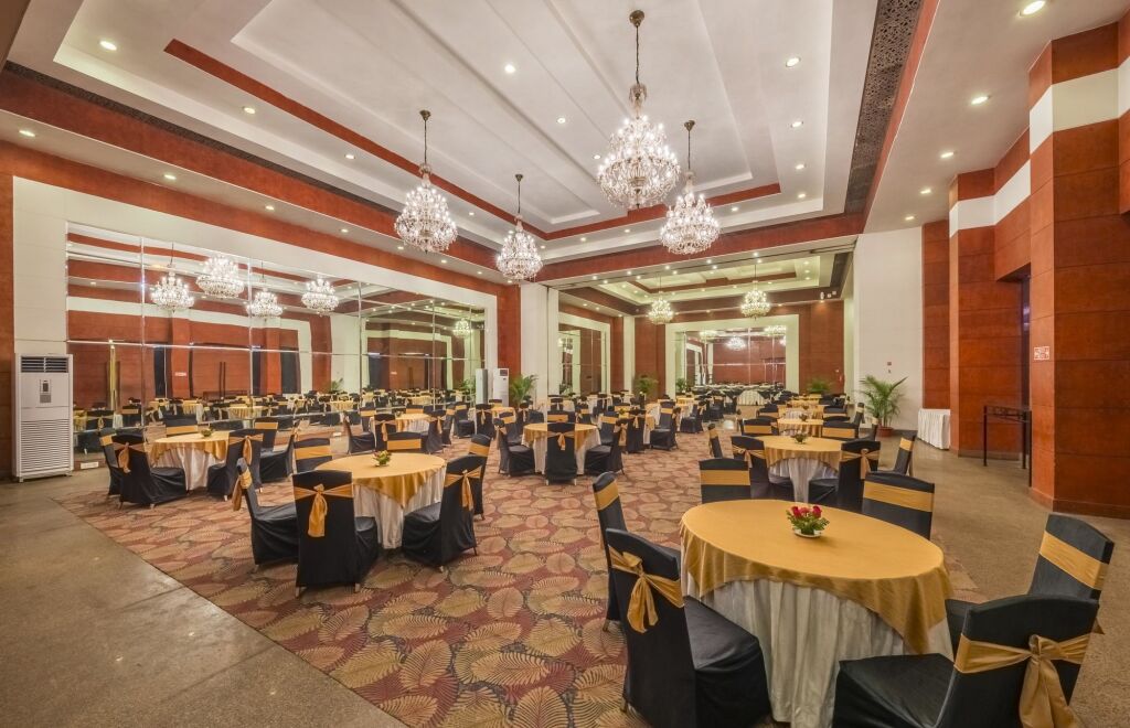 Бхубанешвар: The Hhi Bhubaneswar