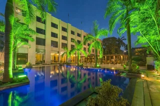 Бхубанешвар: The Hhi Bhubaneswar