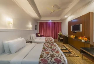 Бхубанешвар: The Hhi Bhubaneswar