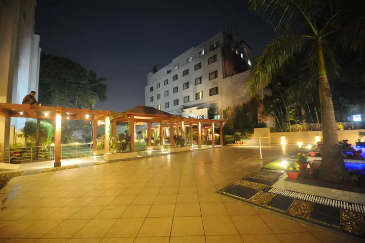 Бхубанешвар: The Hhi Bhubaneswar