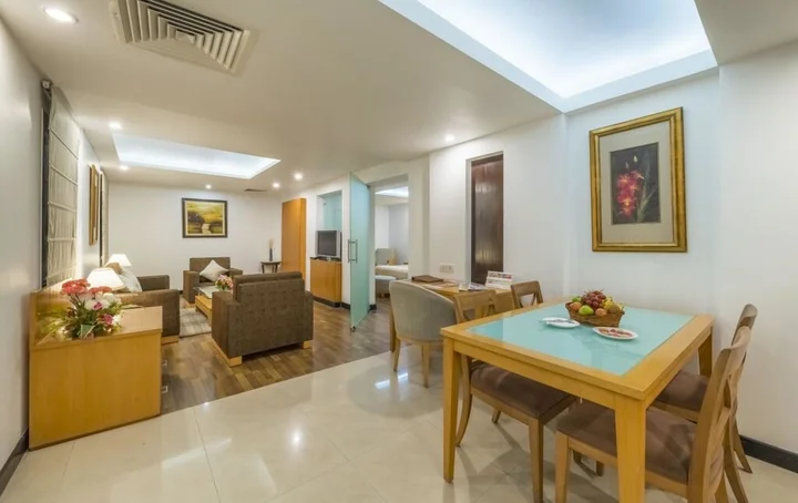 Бхубанешвар: The Hhi Bhubaneswar