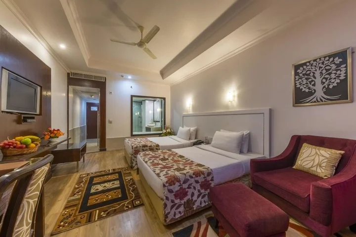 Бхубанешвар: The Hhi Bhubaneswar