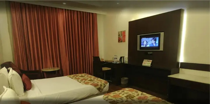 Бхубанешвар: The Hhi Bhubaneswar