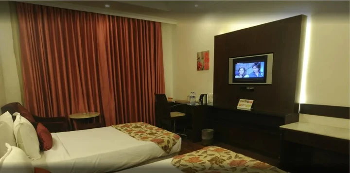 Бхубанешвар: The Hhi Bhubaneswar
