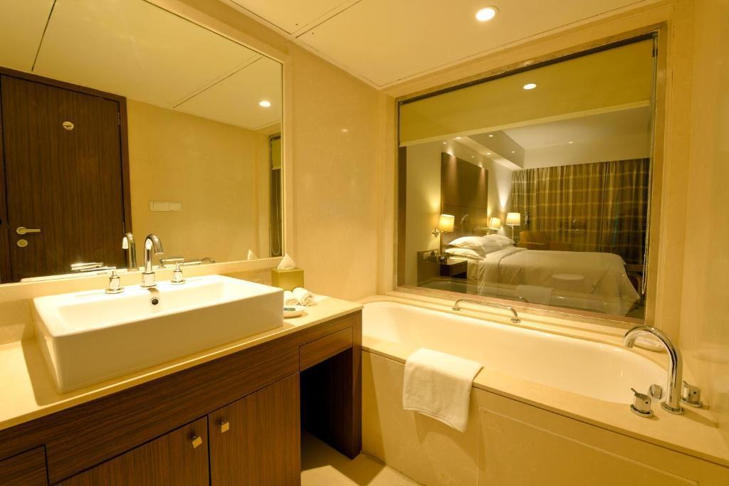 Нави-Мумбай: Four Points by Sheraton Navi Mumbai, Vashi