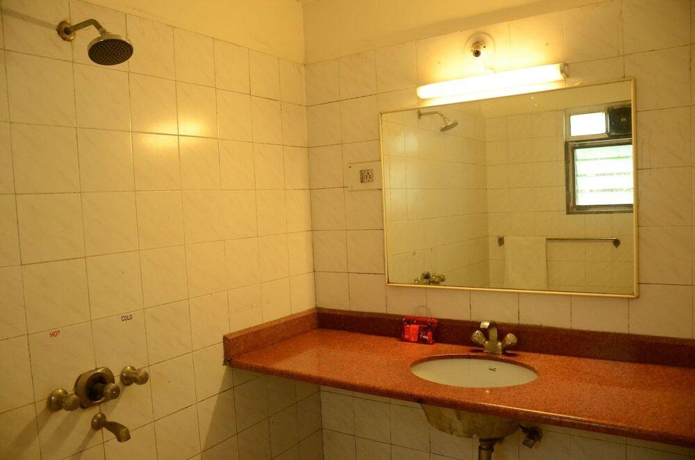Пуна: Hotel Surya Villa