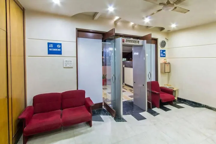 Мумбаи: Zo Rooms Goregaon Railway Station