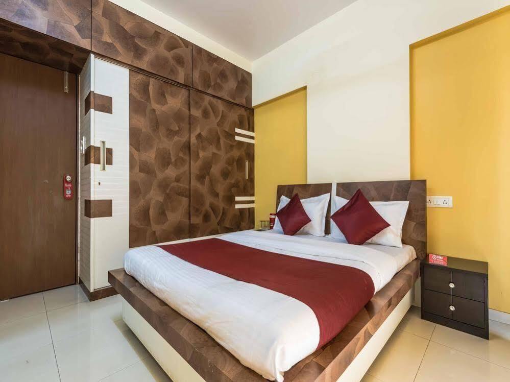 Мумбаи: OYO Apartments BKC Kalanagar