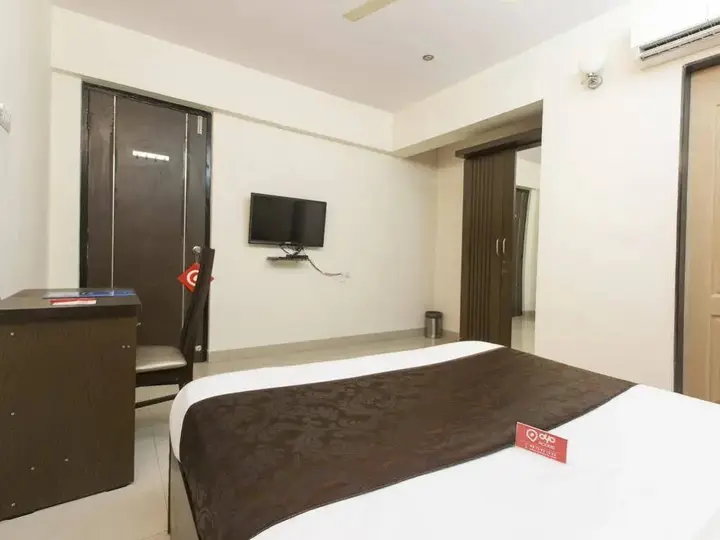 Мумбаи: OYO Apartments BKC Kalanagar