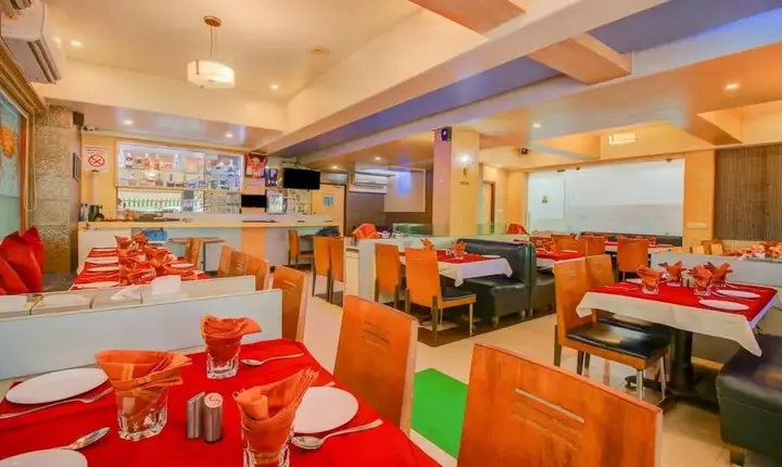 Нави-Мумбай: Hotel SriKrishna Paradise Thane Airoli