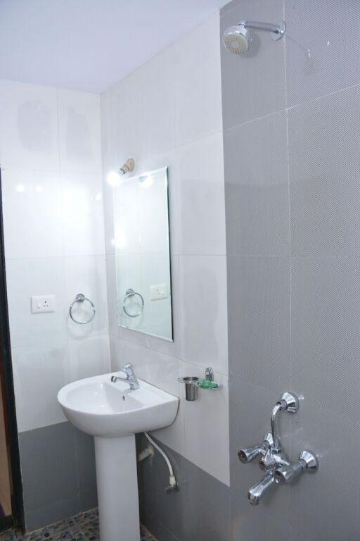 Калангут: RBR Beach Resort Calangute