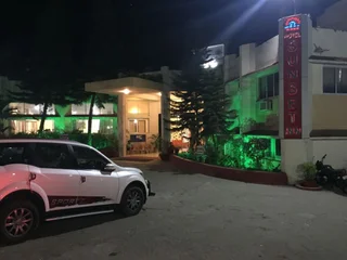 Гора Абу: Hotel Sunset Inn Mount Abu with Swimming Pool