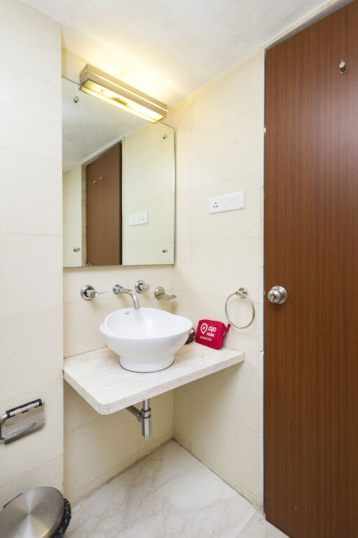Бангалор: OYO Premium Cunningham Road