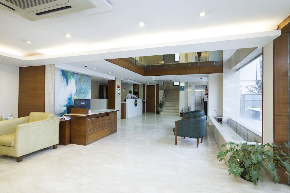 Бангалор: OYO Premium Cunningham Road