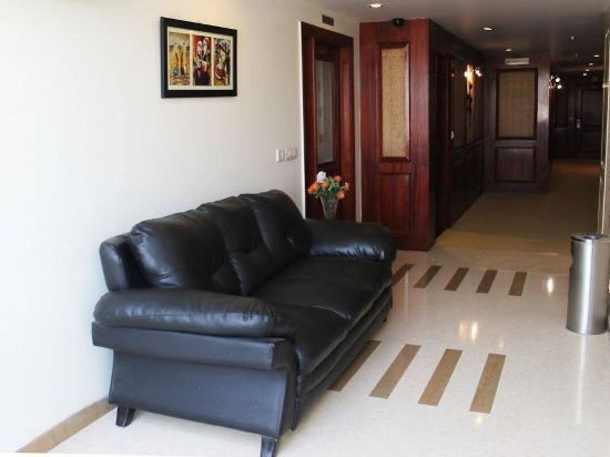 Нойда: OYO Rooms Noida Sector 12