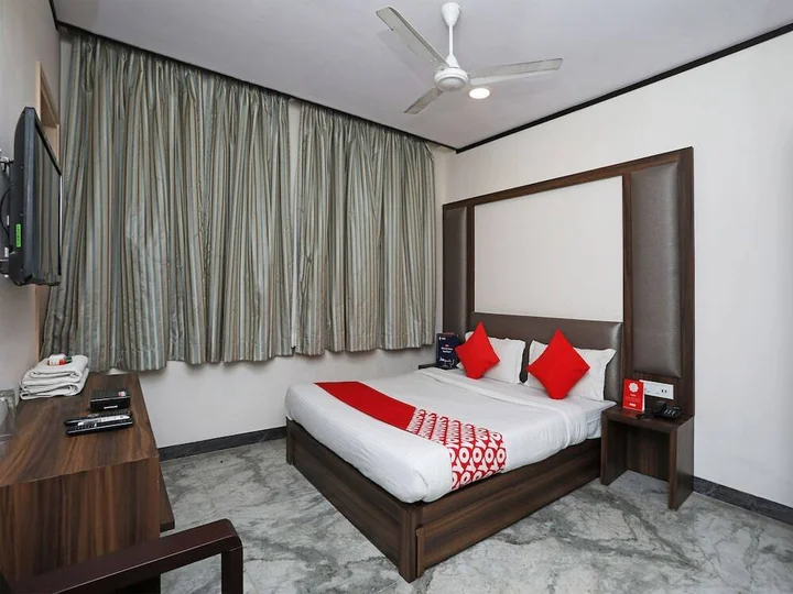 Ховрах: Hotel Shivam