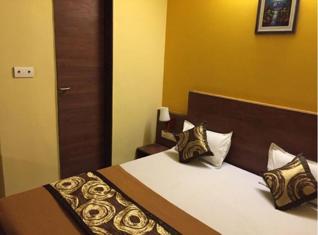 Сурат: Hotel RB Residency