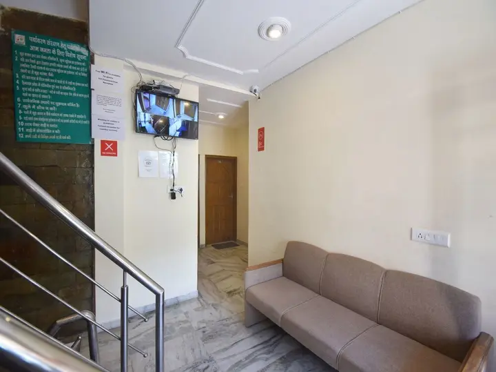 Манали: OYO 10229 Hotel Crystal