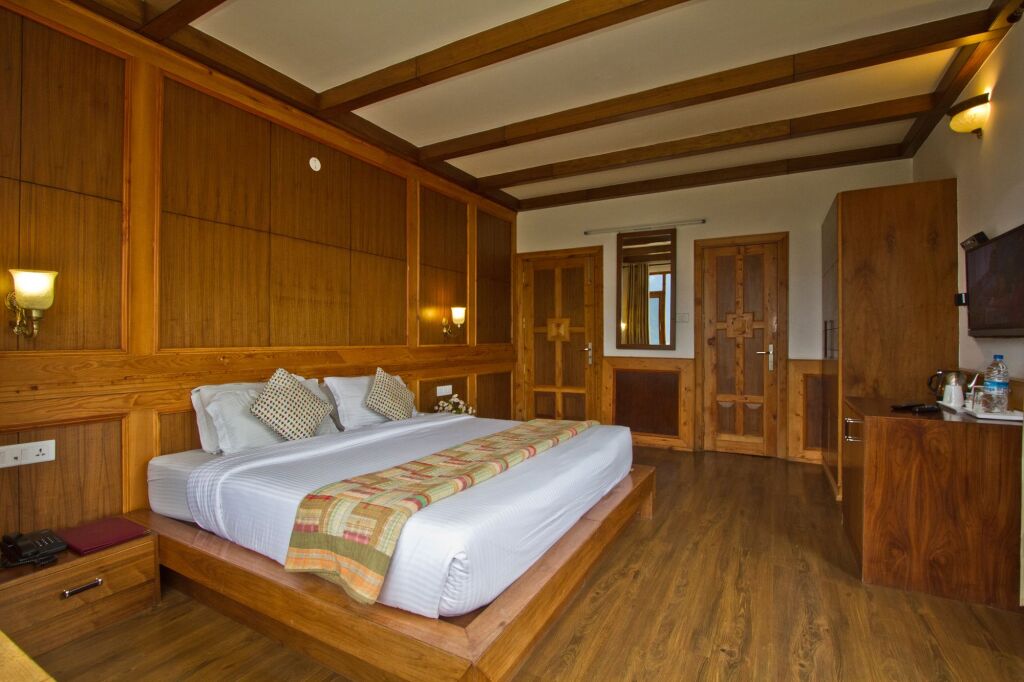 Манали: Vivaan The Sunrise Resort