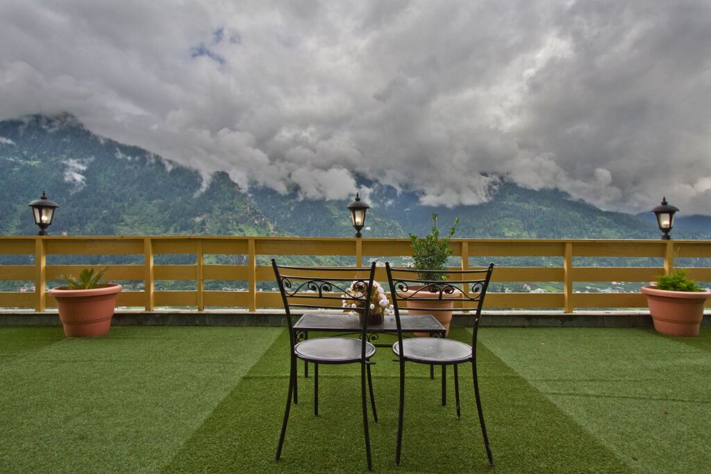 Манали: Vivaan The Sunrise Resort