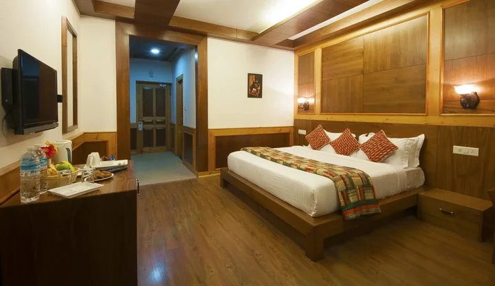 Манали: Vivaan The Sunrise Resort