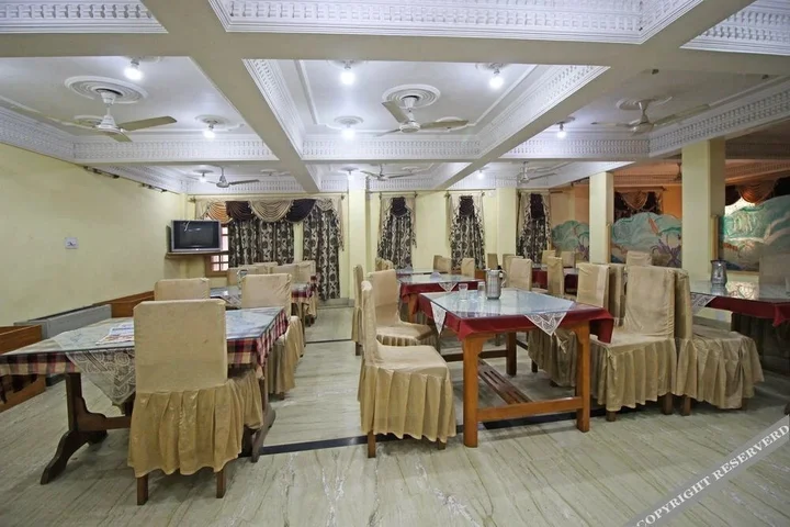 Шринагар: Hotel City plaza