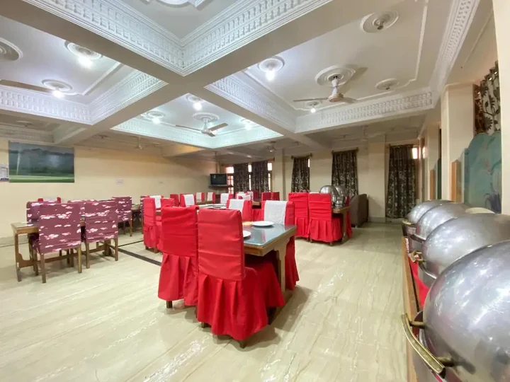 Шринагар: Hotel City plaza