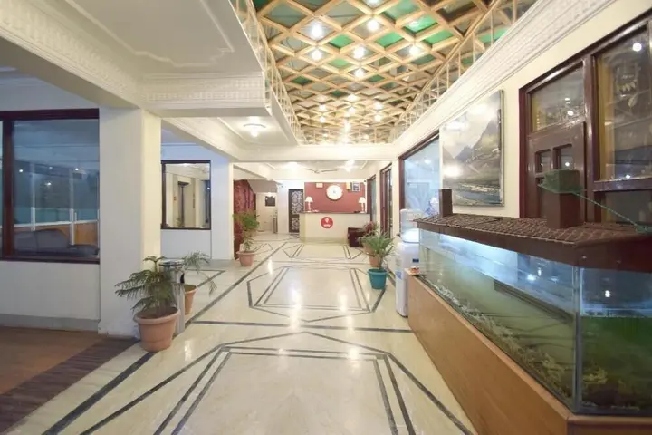 Шринагар: Hotel City plaza
