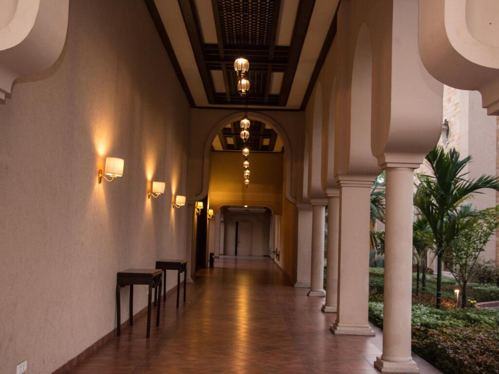 Райчак: Ibiza The Fern Resort & Spa, Kolkata