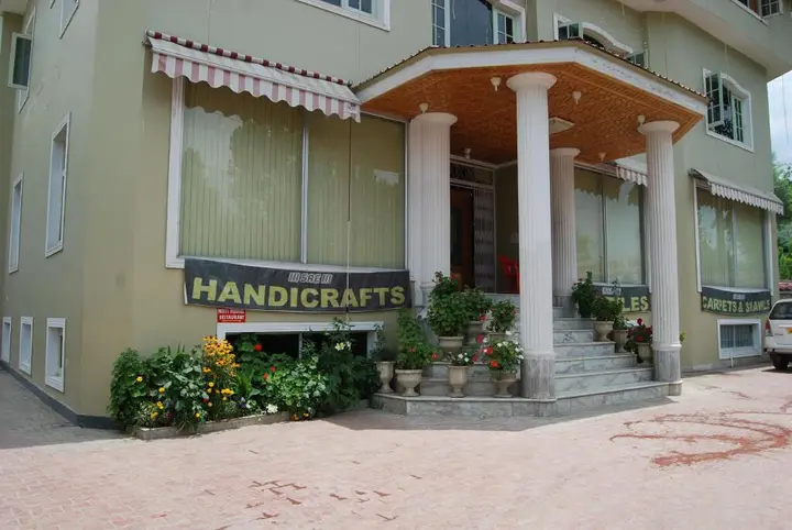 OYO 4642 Hotel Nishat View — фото 1