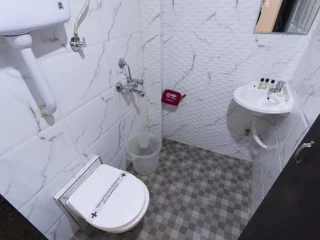 Мумбаи: OYO Rooms LBS Marg BKC