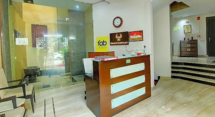 Гуруграм: FabHotel Royal Tulip Sushant Lok II