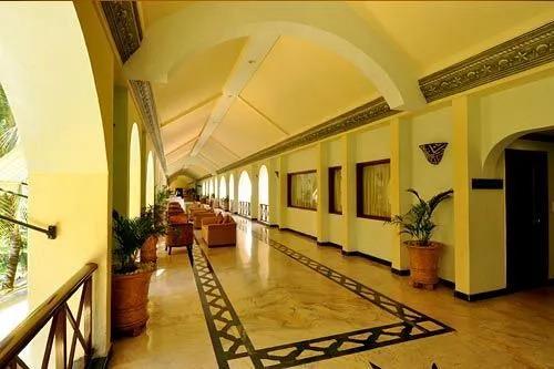 Бангалор: Golden Palms Hotel And Spa
