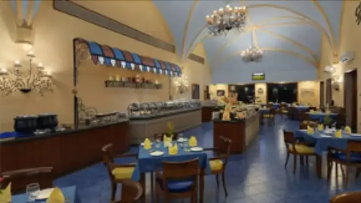 Бангалор: Golden Palms Hotel And Spa