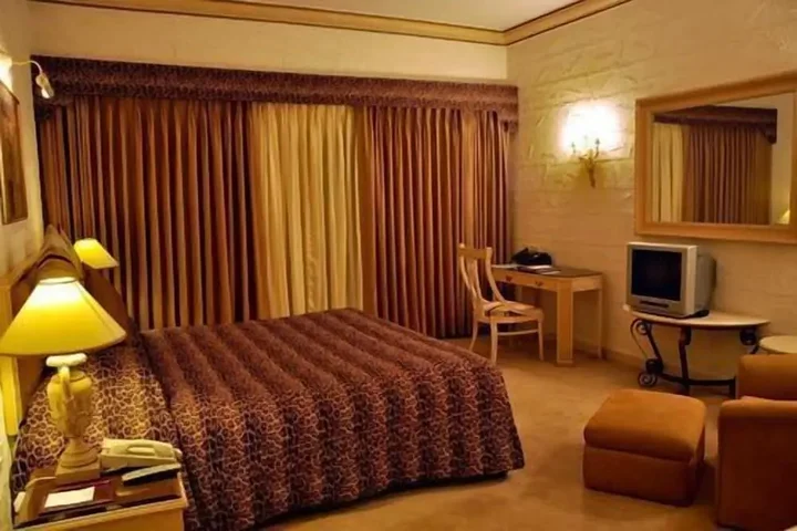 Бангалор: Golden Palms Hotel And Spa
