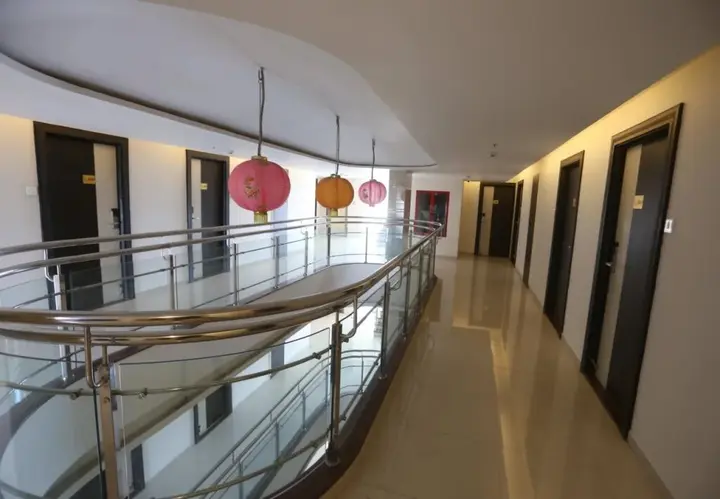 Тирруччираппалли: OYO Premium Central Bus Stand Trichy