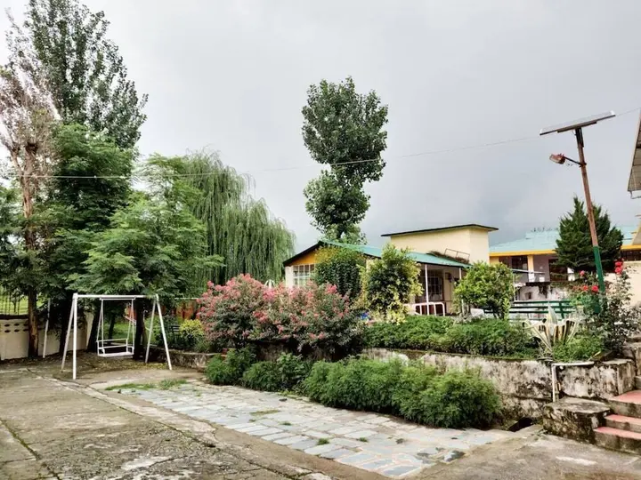 Палампур: Pops Hotel and Restaurant