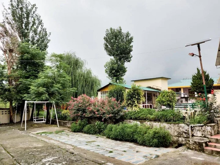 Палампур: Pops Hotel and Restaurant