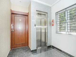 Бангалор: Oyo 3242 Status Fine Dine