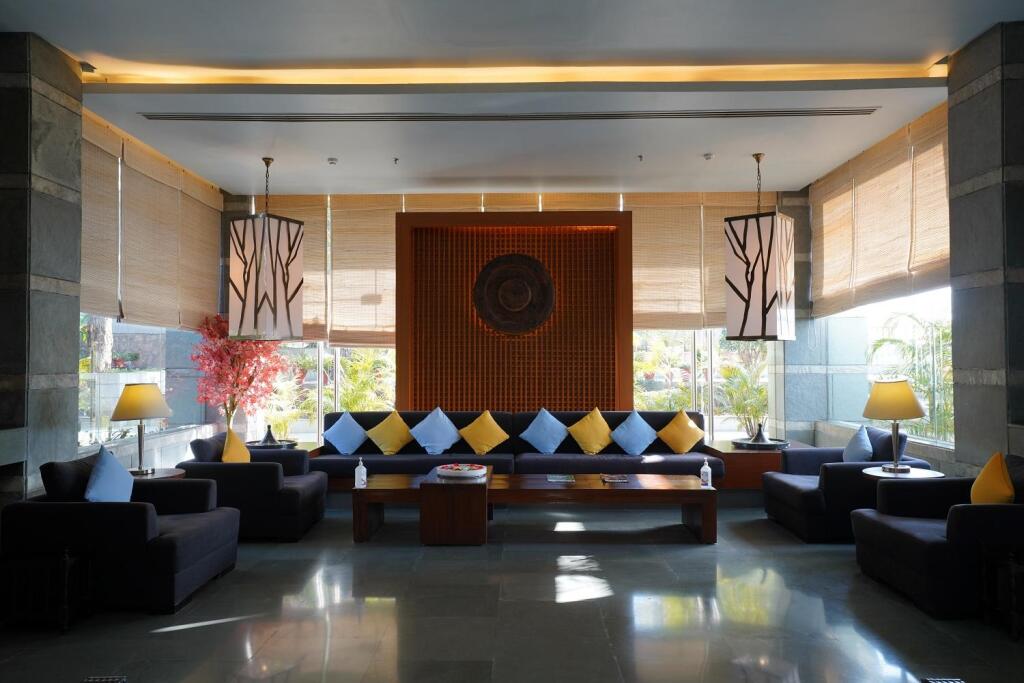 Бадди: Moksha Himalaya Spa Resort