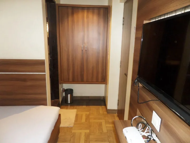 Киим: Hotel Rajvikas Residency
